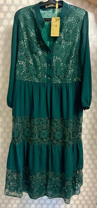 Продам платье недорого.