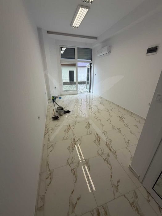 Дава се под наем Магазин в Пловдив, Коматевски възел - 30 кв.м за 398.82 € - Снимка #1