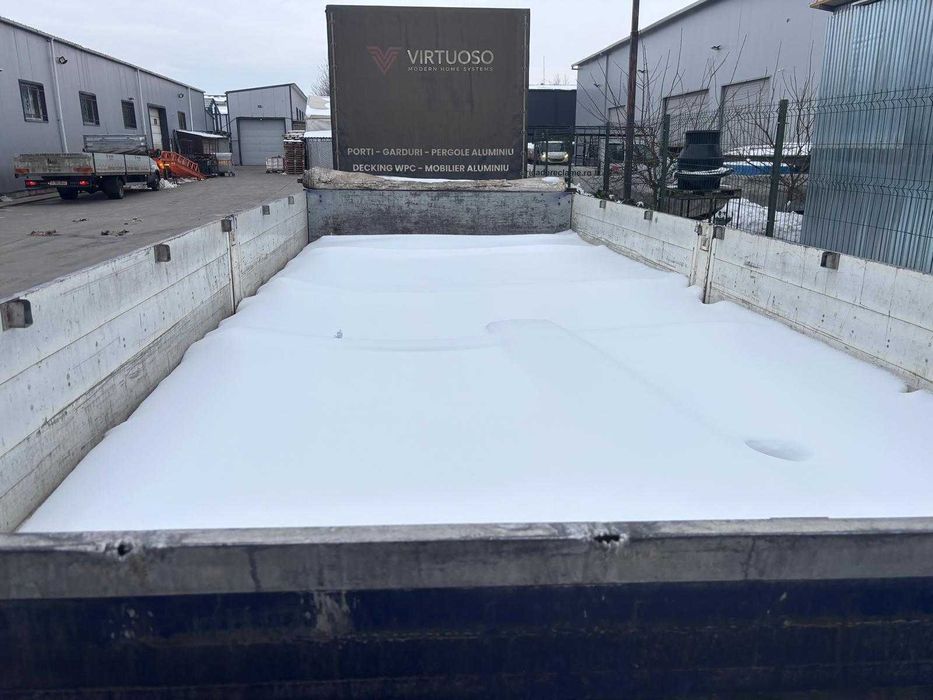 Semiremorca DREMA MOSLEIN incarcare 7 tone dim. interioare 6100x2500cm