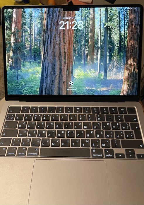 Macbook 13.6 - inch M2 256GB