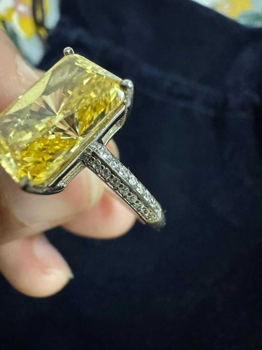 Продам кольцо серебро