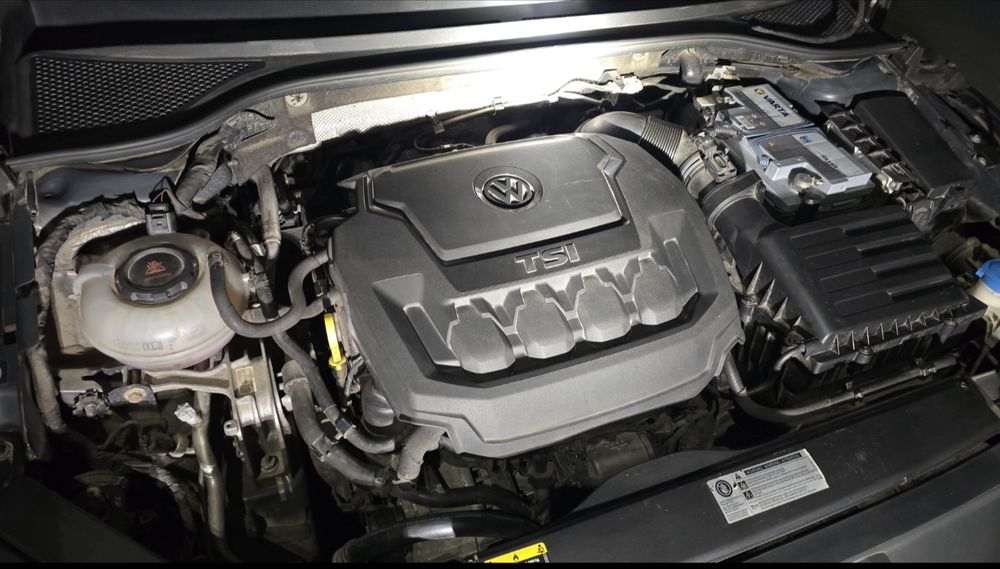 VW ARTEON 2.0 TSI 2018 Automat 240 CP