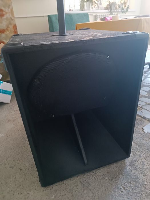 Продам музыкальный микшер с колонками