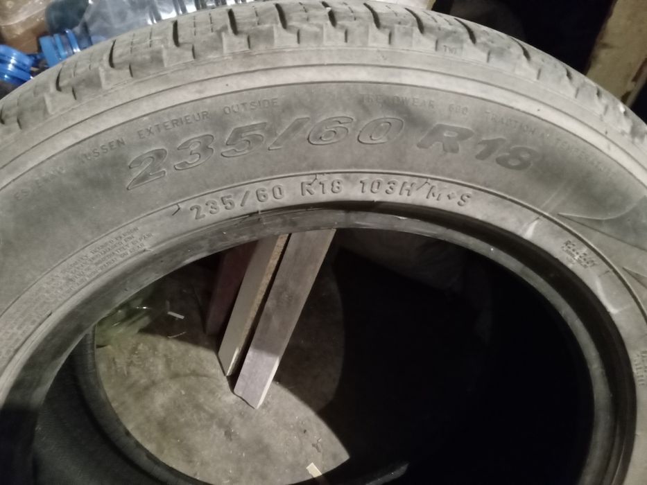 235 /60/ 18 комплект