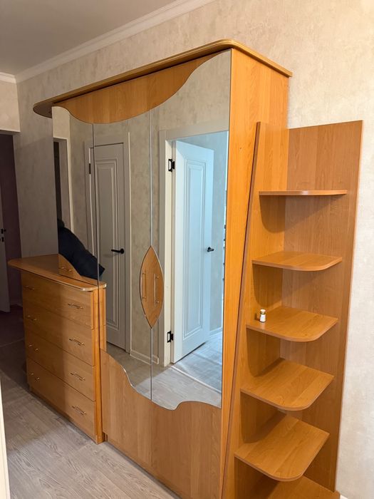 Продам шкаф в хорошем состоянии