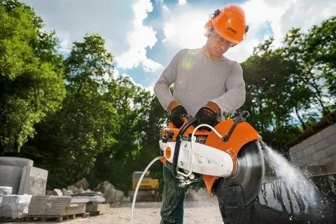 Алмазная резка. Бетон бузиш