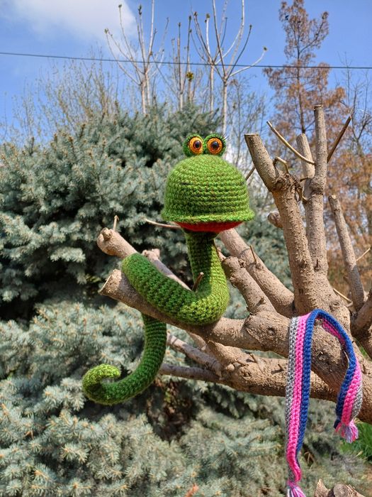 Змейка- символ  2025 года