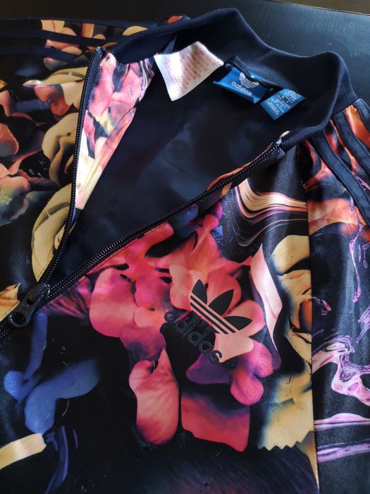 Adidas спортен екип