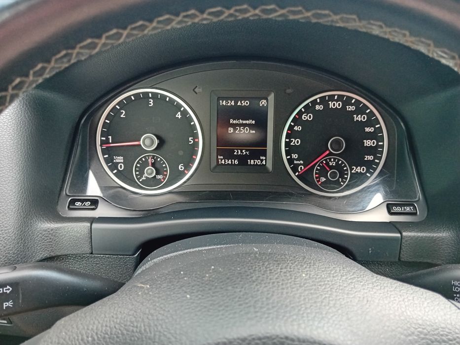 Volkswagen  Tiguan   Bluemoțion  Lounge 81 KW /110 Cai  2,0 Diesel. .