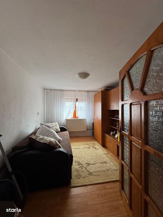 Casa de vanzare zona Sacadat