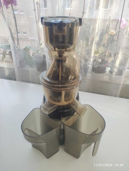 Storcator cu melc Star-Light SJB-240B, 240 W