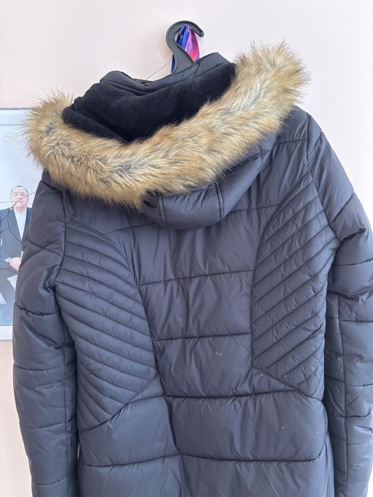 Продам Куртка зимнюю, теплая