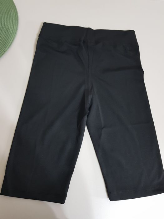 Nike pantaloni scurti nefolositi