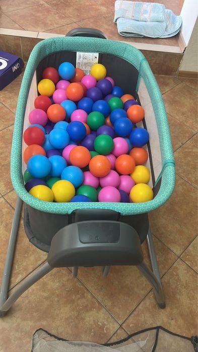 Манеж с шариками