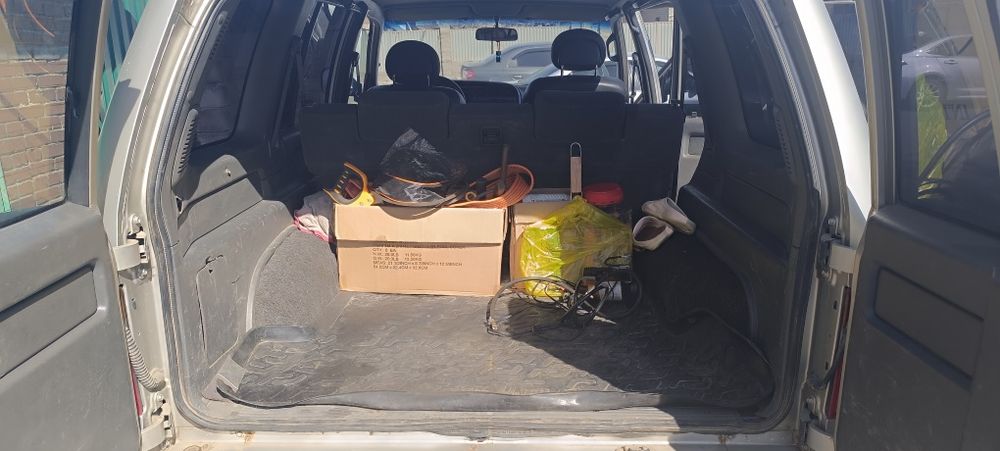 Внедорожник Isuzu Trooper