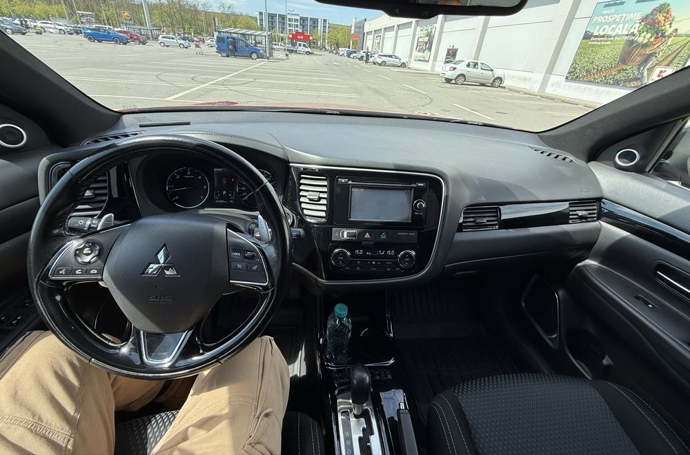 ‼️Vand sau schimb Mitsubishi Outlander 3 2.2 D-ID 7 locuri, 4x4, Euro6‼️