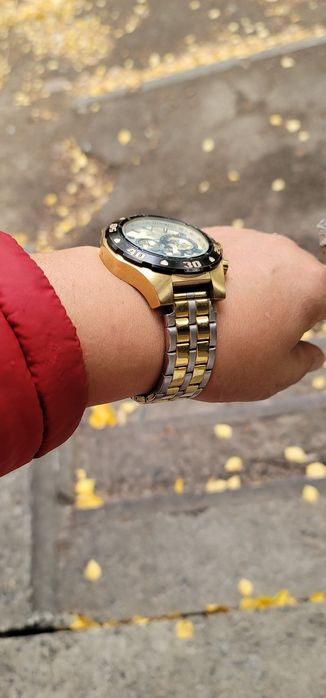 Продам часы Invicta