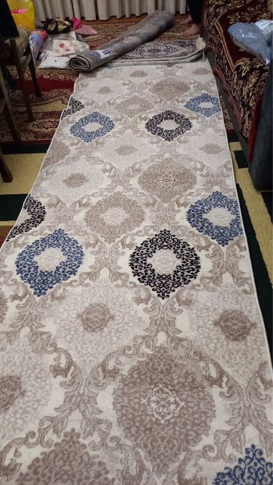 Gilam sirochniy sotiladi