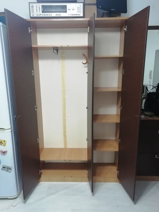 Продам шкаф для прихожей