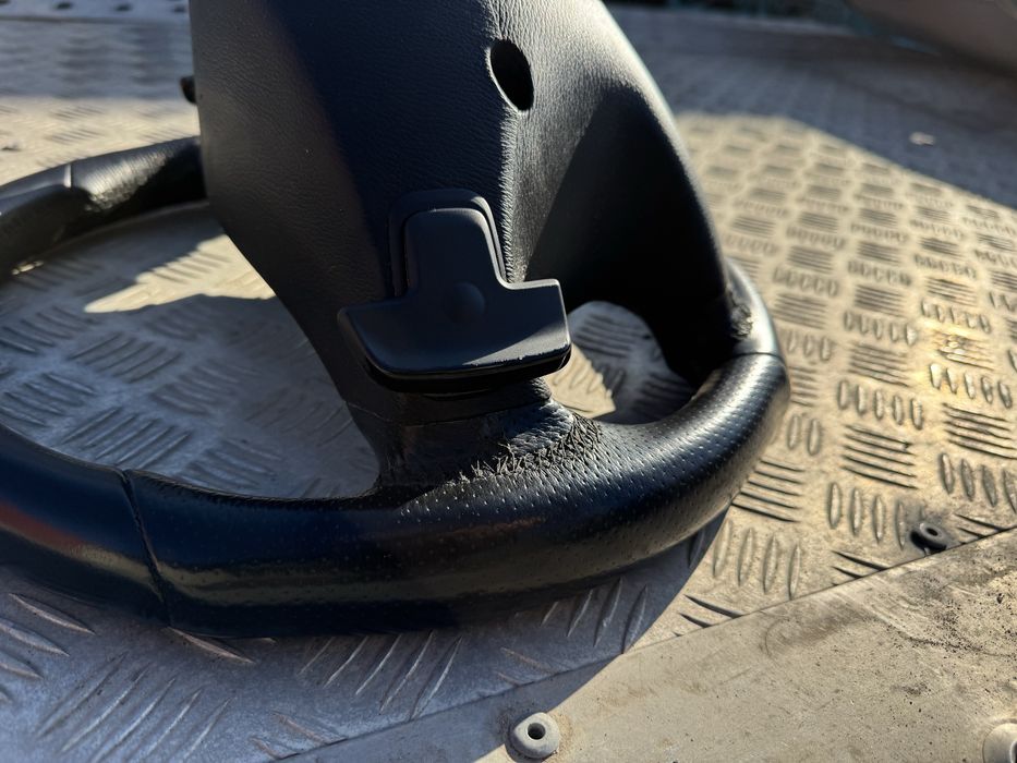 AMG ергономичен волан с пера Mercedes CLK, CLS, E класа