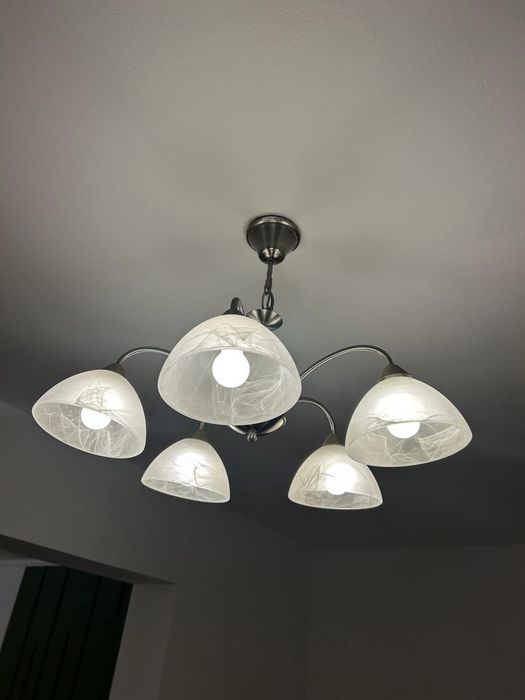 Vand 3 modele de candelabre si 2 aplice