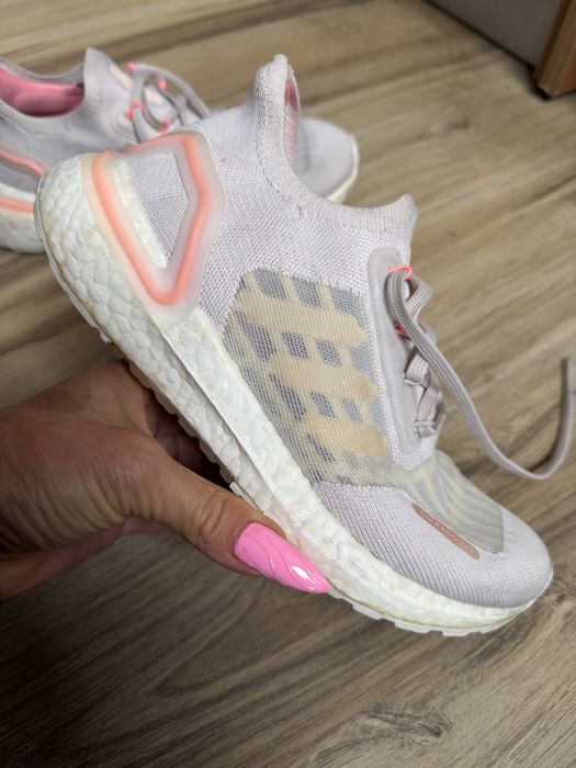 Оригинални маратонки adidas (WMNS) adidas UltraBoost! 36 н