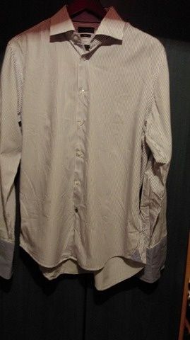 НАМАЛЕНИЕ-Продавам маркови мъжки ризи-3 броя-30лева