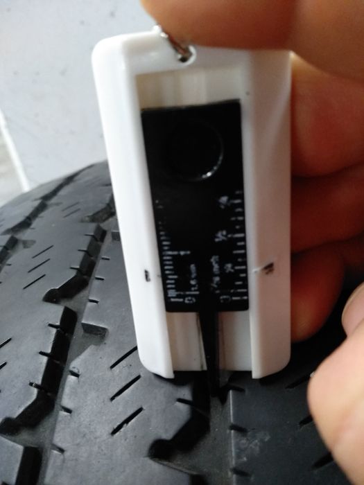 Гуми с джанти  195 70 15с за бус