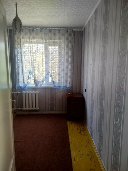 продам 4 ком. квартиру