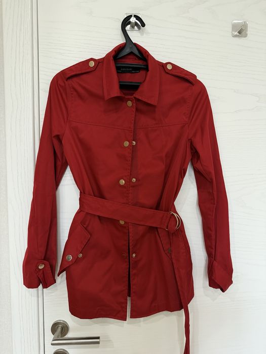 Куртка zara 5000 тг