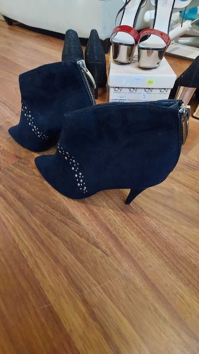 Pantofi,sandale,ghete,adidasi si altele marimi 39-40