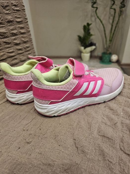Адидас маратонки