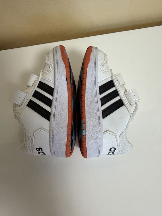 Adidași adidas mărimea 19