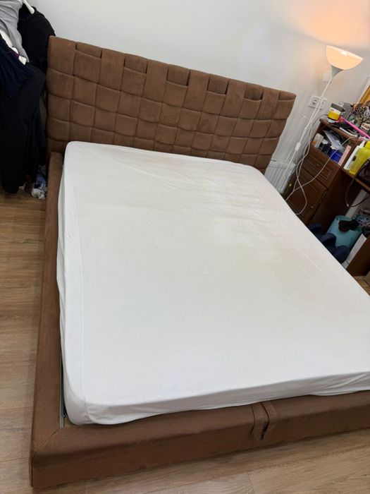 Продам Кровать 160*200