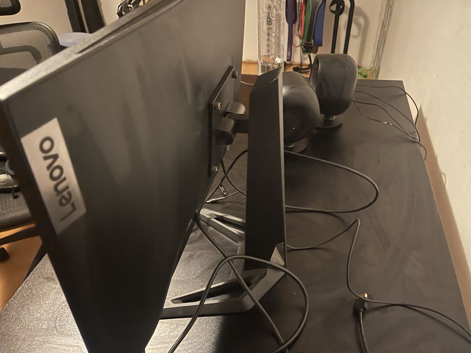 Monitor Lenovo 165 hz - G27q-30