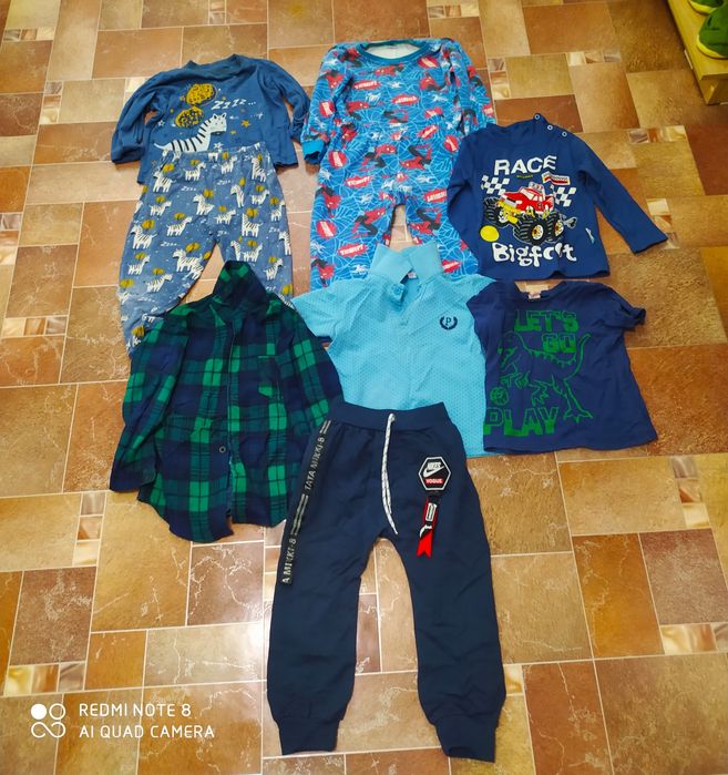 Продам пакет детских вещей