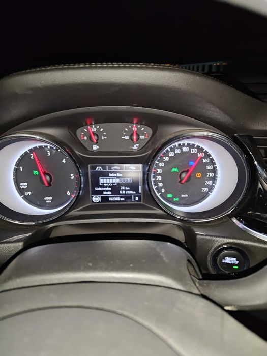 De vânzare Opel Insignia, unic proprietar