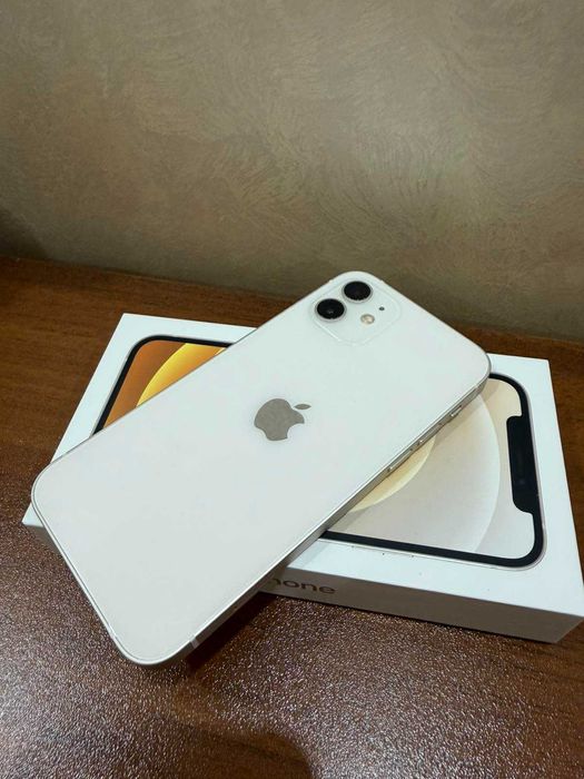 Iphone 12 Бял ПЕРФЕКТЕН