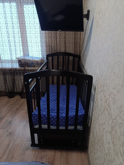Продам детскую кроватку
