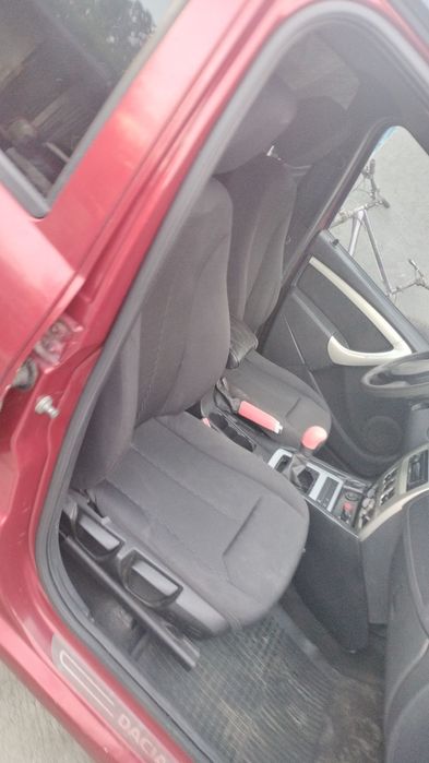 DACIA Logan 2012 — imagine 5