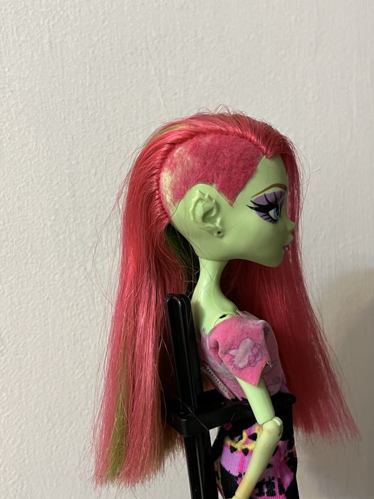 Monster high, Монстер Хай кукла, Венера