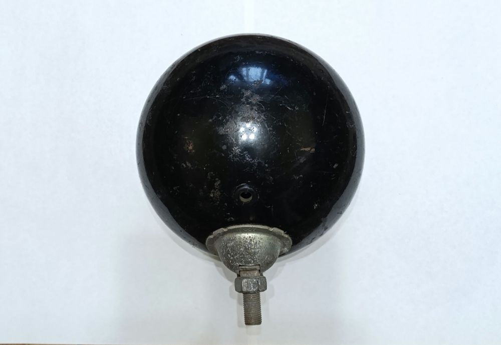 Фароискатель автомобильный