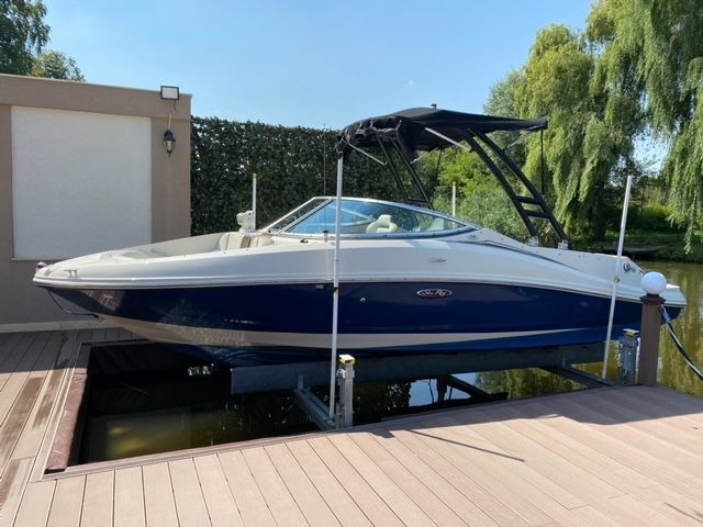 Lifturi ambarcatiuni/ Lift barca / Lift skijet