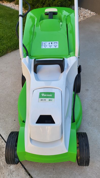 Masina tuns gazon/iarba VIKING MA 235 cu acumulator