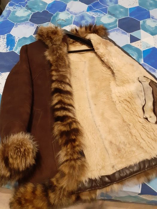 Естествен монголски кожух