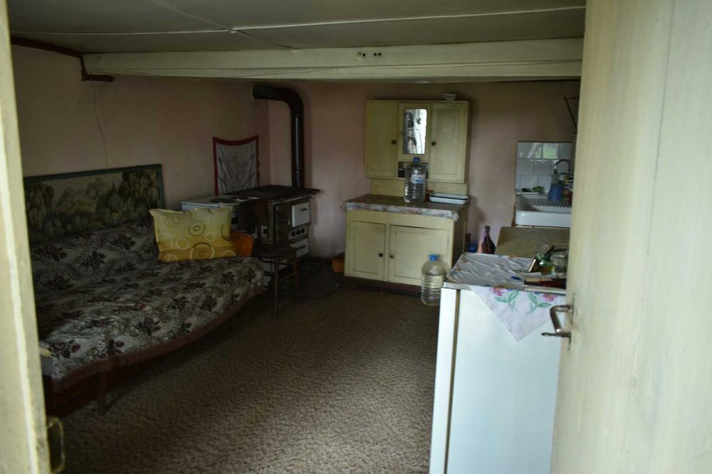 Отдавам/продавам дворно място с къща 6дка  в с.Драганово.