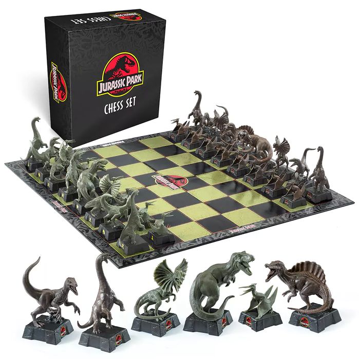 Joc sah Jurassic Park, Dinosaur Battle, 45x45 cm, PVC, multicolor