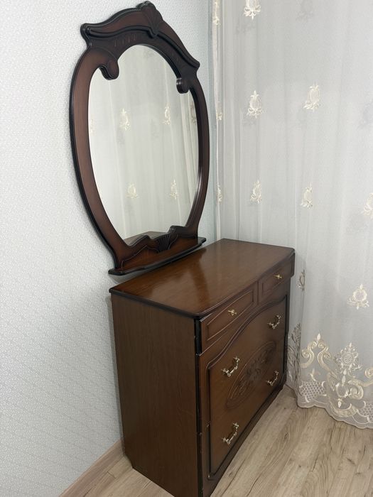 Продам спальный гарнитур винтаж