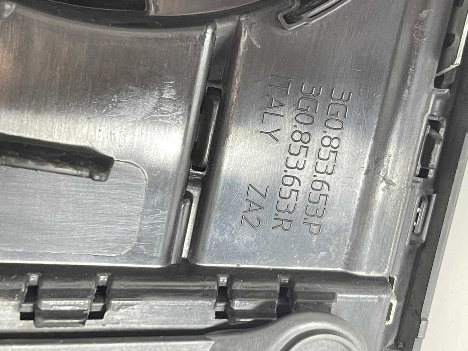 Предна решетка за VW Passat B8 GTE