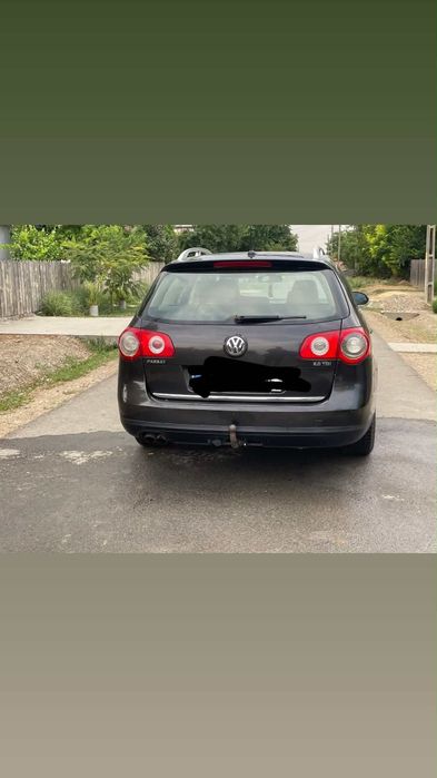 Vând Volkswagen Passat B6